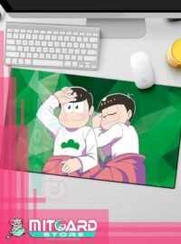 松野おそ松 デスクマット